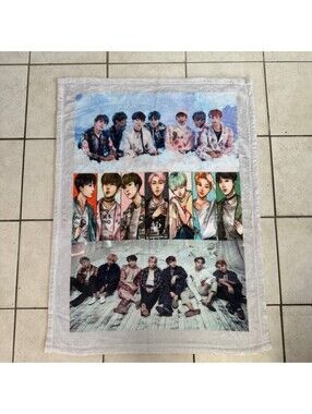 BTS K-Pop Fleece Throw Blanket Group Photo Anime Style Microfiber 40x30